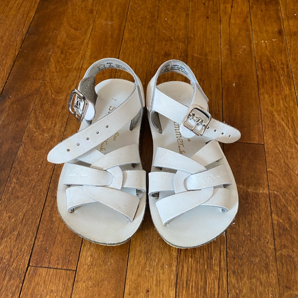 Saltwater Sun-San Surfer white sandals